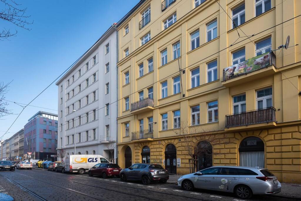 Sunny Safron Apartment Prague Extérieur photo